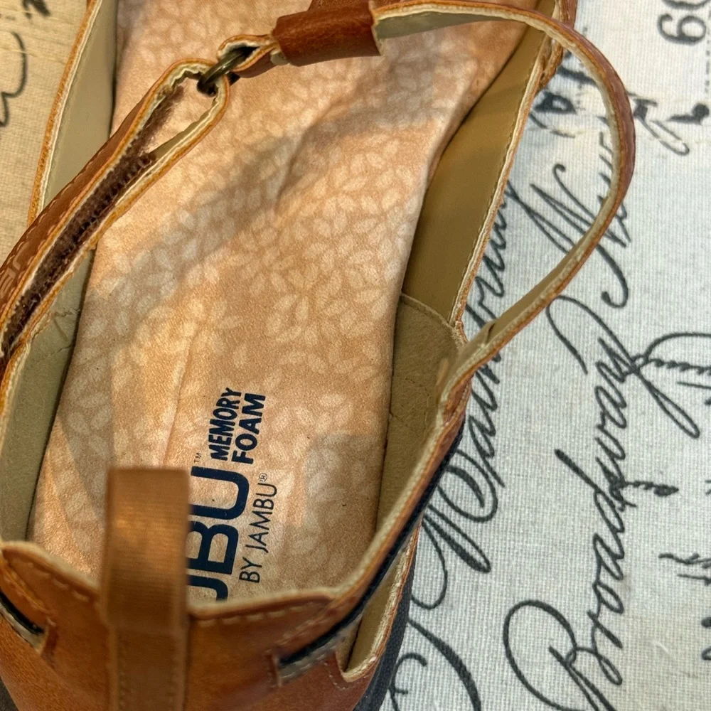 Jambu "DOVE" Brown and Gold Accent Close Toe T-Strap Design Sandals - Picture 4 of 11